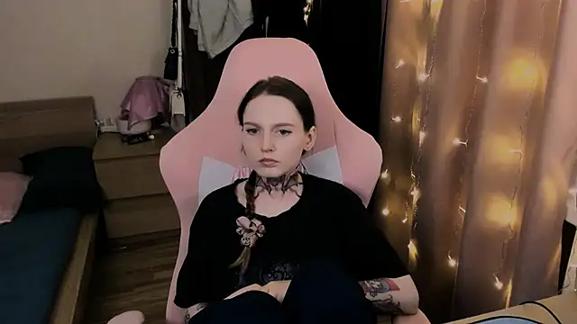 Onyxix online show from March 29, 8:08 pm