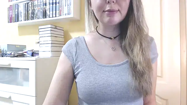 Tasiya online show from February 19, 1:54 pm