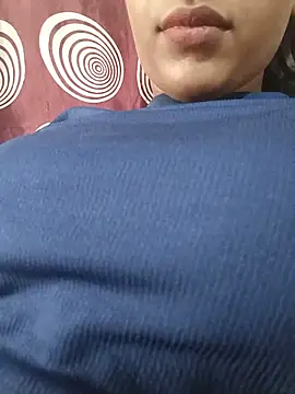 komalsharma99 online show from May 27, 8:44 am