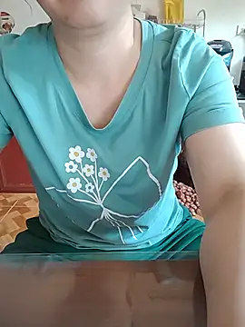 LiilyZi online show from May 29, 3:15 am