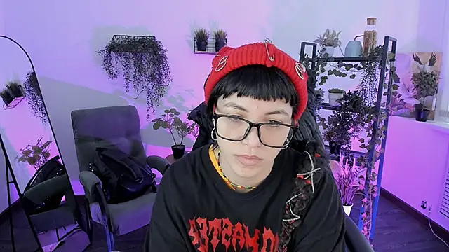 NeoGeisha online show from April 6, 1:34 pm