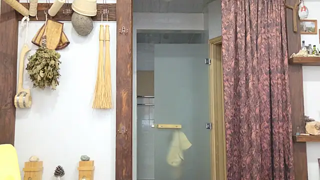 Poorlamb911 online show from March 23, 6:25 pm