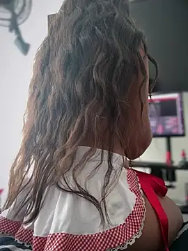 Bella arabic online show from February 11, 1:45 pm