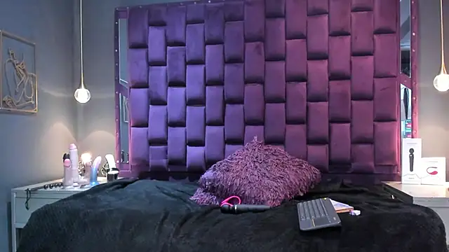 SiennaSuarez online show from May 29, 3:48 am