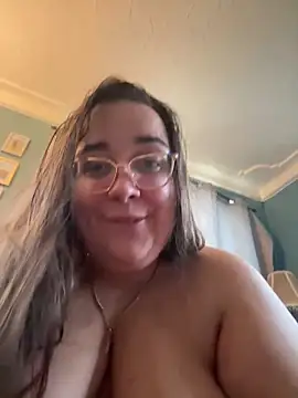 kayleighgirl online show from April 25, 1:41 pm