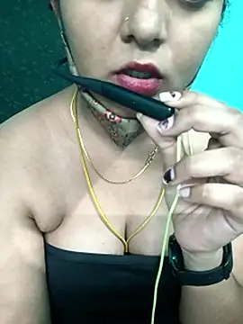 Tamilkannadacouple online show from April 2, 1:41 pm