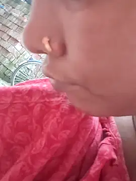 Sweet-runi online show from April 12, 12:30 pm