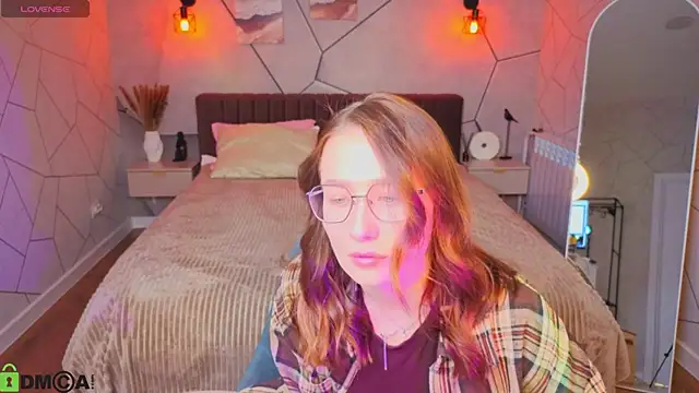  Kiki angel  online show from April 4, 9:41 am