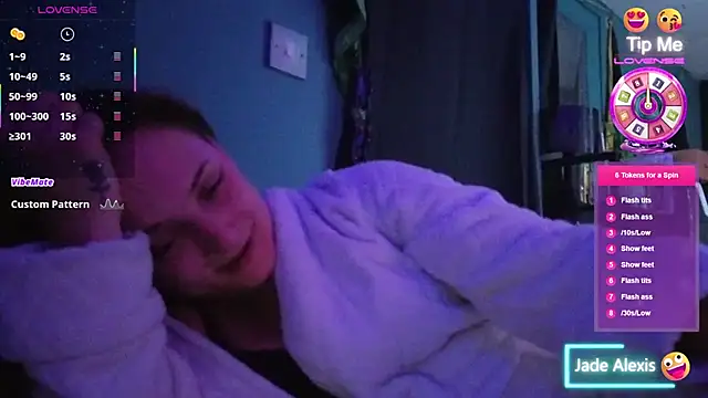 JadeAlexis403 online show from April 12, 8:44 pm