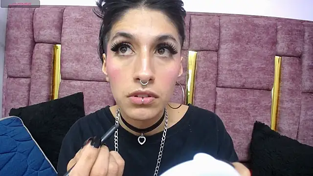 FRANCESCA LOVE  online show from April 7, 4:14 am