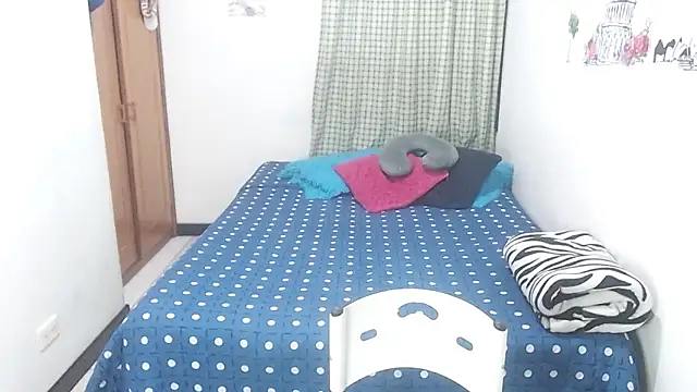 Charlotte gray  online show from May 15, 2:05 am
