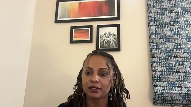 Goldie Glows63 online show from March 6, 6:41 am