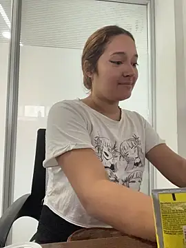 Emily Harpeer online show from April 6, 11:44 am