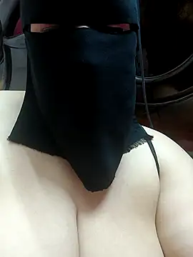 Warda Egy online show from March 29, 8:08 pm