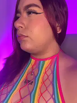 Wen 01 online show from April 2, 11:19 am