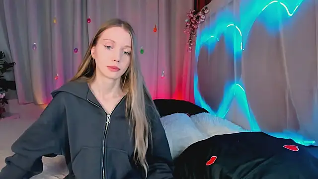 lada2k4 online show from April 6, 6:03 am