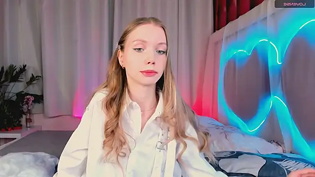 lada2k4 online show from February 13, 7:10 am