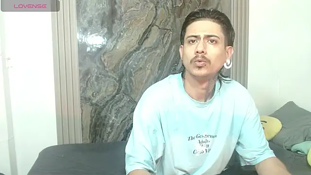 Damian-and-Camerum online show from April 18, 3:20 am