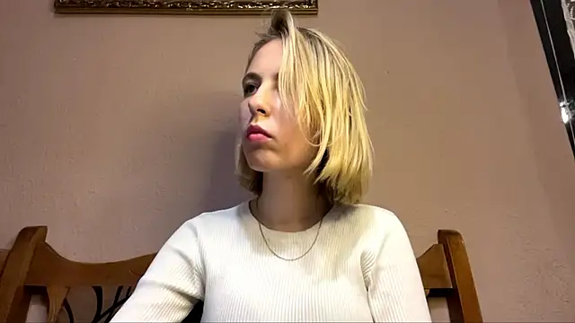 CharmingBlonde online show from February 10, 6:11 pm