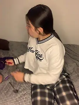 Damn  Love online show from April 10, 5:46 am