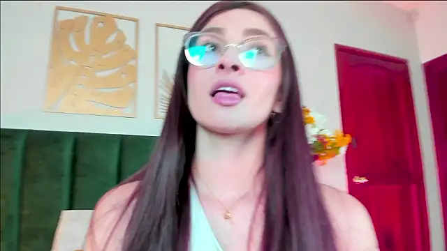 AndraCyruss online show from March 14, 11:39 pm