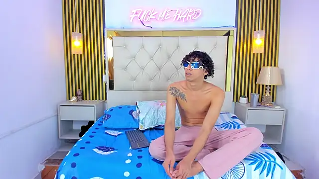 Adventurous Boys online show from April 7, 6:10 pm