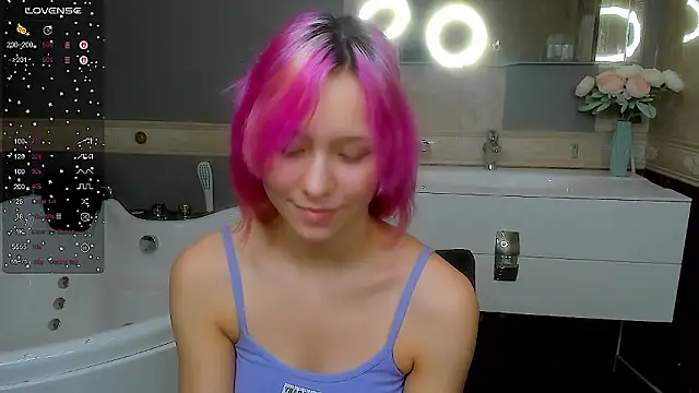 EmilyTrase online show from March 27, 8:26 am