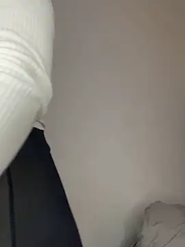 shyNia online show from February 17, 11:09 am