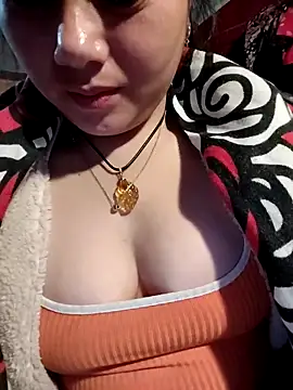 HUONG19999 online show from February 9, 1:57 pm