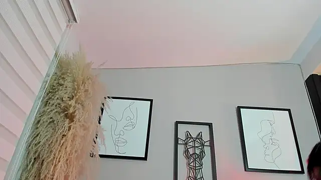 Lanadelrey 1 online show from April 10, 11:05 am