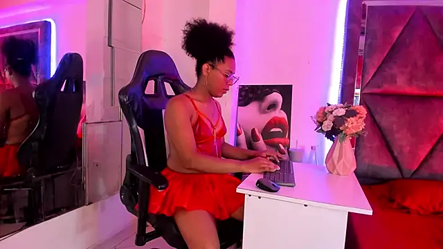 CataleyaMoon  online show from April 11, 8:12 pm