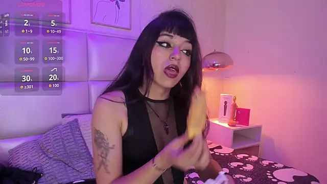 Xara u online show from February 28, 8:52 pm