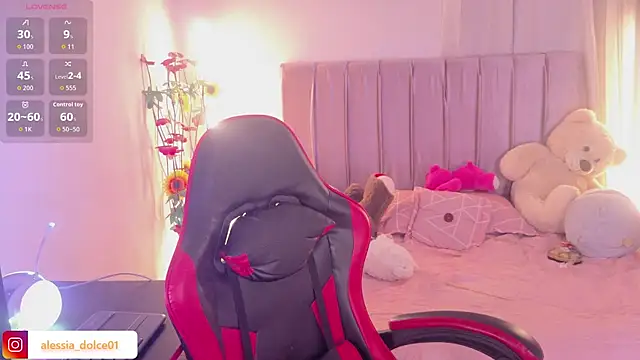 alessia dolce online show from April 15, 3:29 am