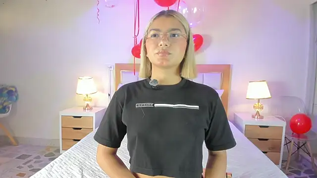 Bunny Blush1 online show from February 16, 7:14 pm