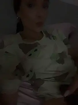 onlyladyb online show from April 7, 9:06 pm