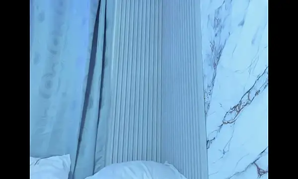 RaiderandRoxie1 online show from March 2, 11:32 pm