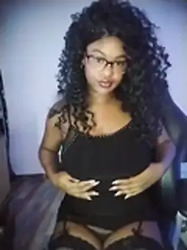 Roonie garces online show from April 17, 12:46 am