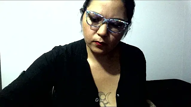 Velvet Dragon online show from February 20, 1:26 am