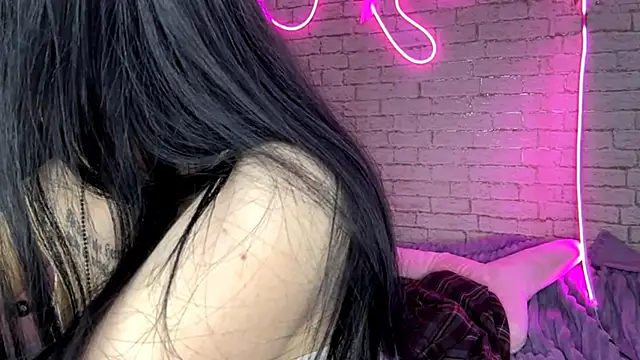 ExiePecue online show from February 21, 11:11 am