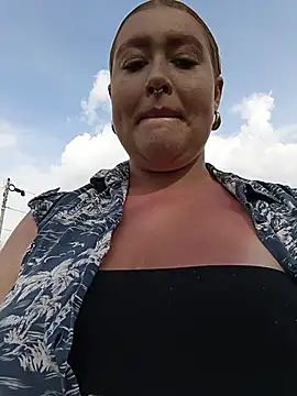 Freckless  online show from February 21, 8:42 pm