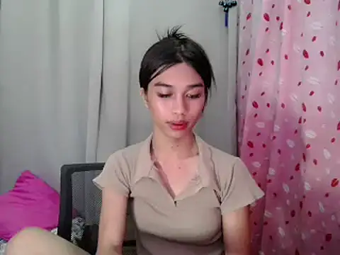 katrina bigcock69 online show from April 8, 2:14 am