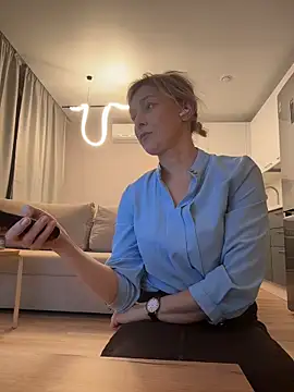 CarmenBlues  online show from February 15, 4:06 pm