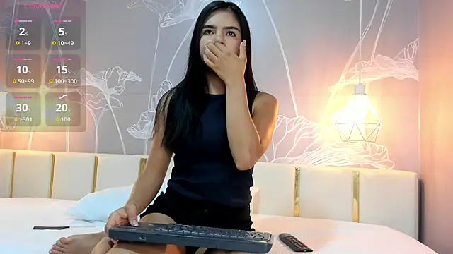 emily cute4u online show from April 11, 7:56 am