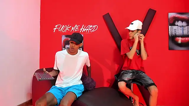 GREEN BOYS online show from February 14, 7:21 am