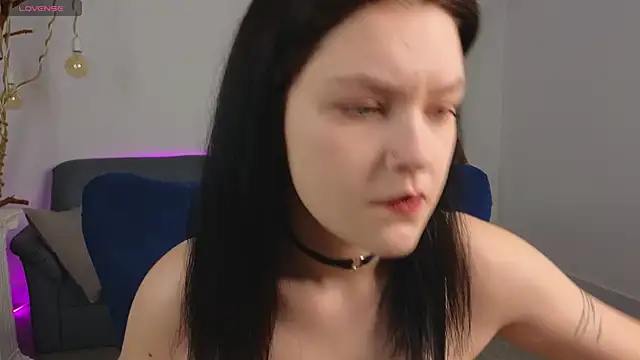 DeliaEffy online show from March 11, 12:52 pm