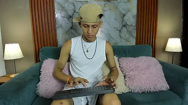 BOYS PLAY online show from April 5, 1:21 pm