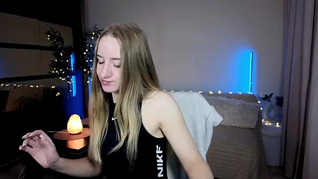 Oxy Foxie online show from June 10, 12:21 am