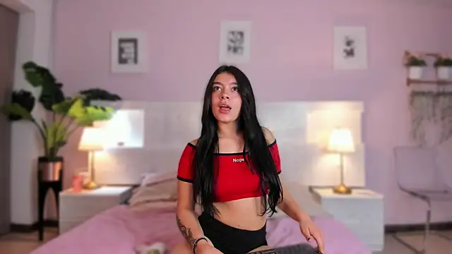 Lummii  online show from April 7, 7:38 pm