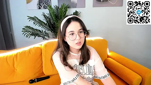 leylamirage online show from June 24, 12:26 pm