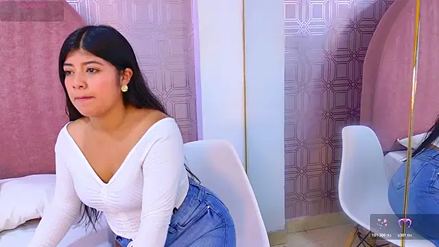 Khloe Moon online show from March 24, 7:30 pm